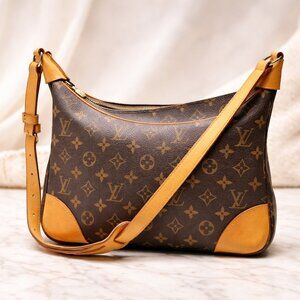 Authentic Louis Vuitton Boulogne 30 Monogram Canvas Shoulder Bag